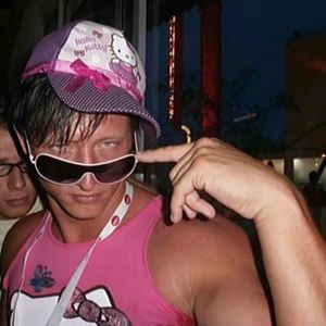 Meet your Posher, Gantz-